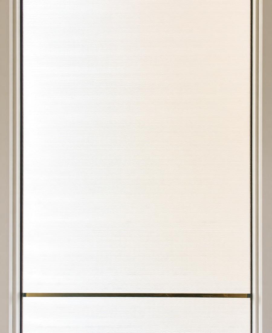 Linear contemporary decorative glass design